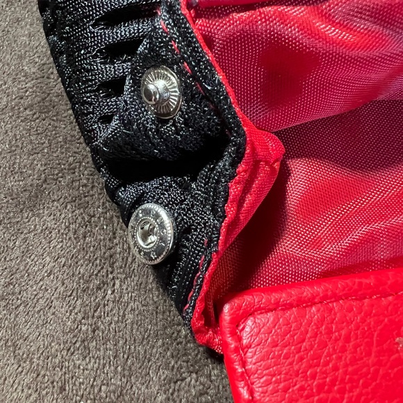 NWT NC State Wolfpack collegiate small purse by Alan Stuart - Picture 9 of 12